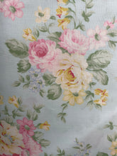 Load image into Gallery viewer, Mint roses floral
