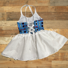 Load image into Gallery viewer, Size 6 tie back Dress
