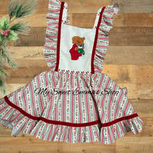 Load image into Gallery viewer, Vintage OOAK 2T pinafore
